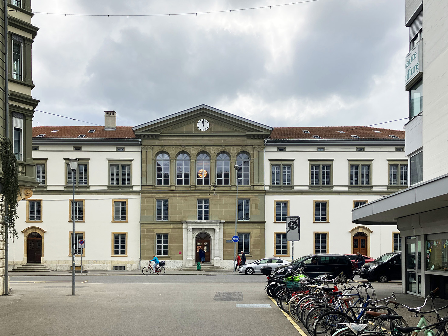 Schulhaus Dufour, Biel